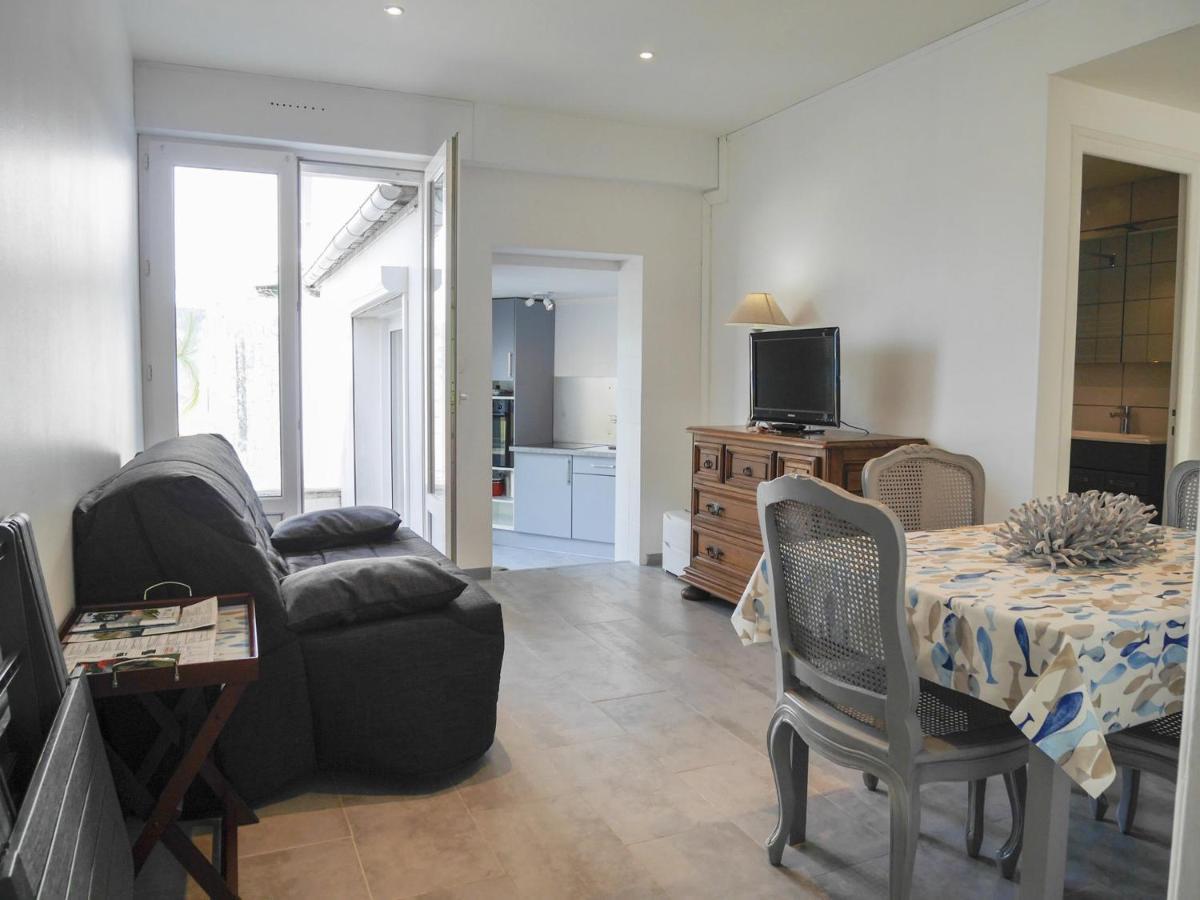 Appartement Renove En Plein Centre De Palais Avec Cour Ensoleillee, Proche Du Port, Animaux Acceptes - Fr-1-418-222 Bagian luar foto